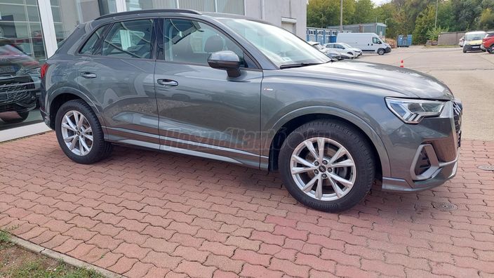 AUDI Q3 35 TFSI S line S-tronic