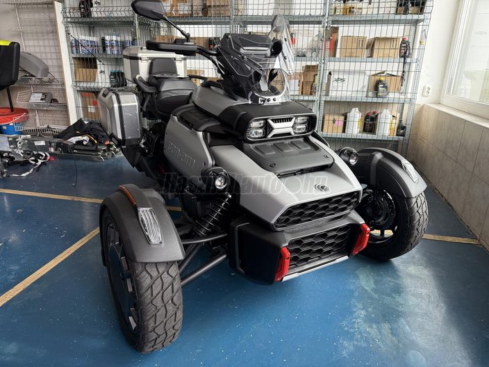 CAN-AM SPYDER