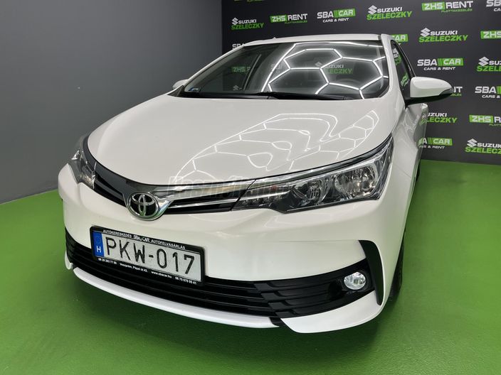 TOYOTA COROLLA Sedan 1.4 D-4D Active