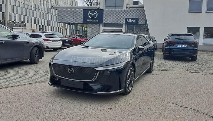 MAZDA 6 6e 80kWh e-Skyactiv EV Takumi Plus