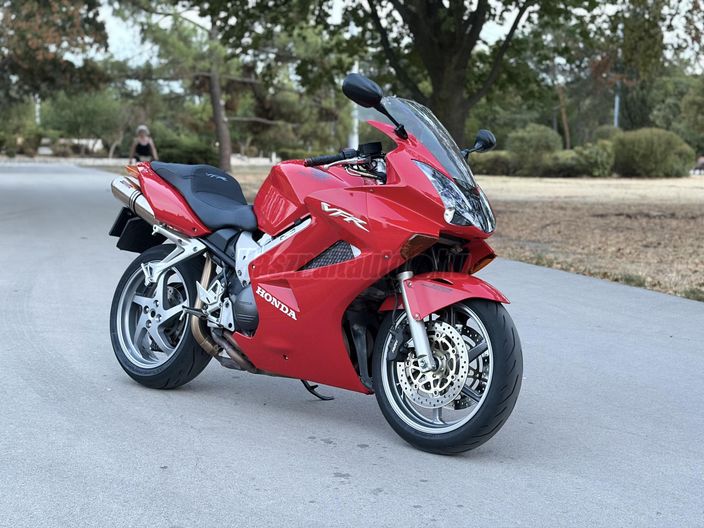 HONDA VFR 800