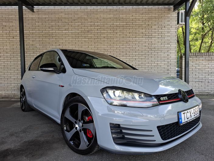 VOLKSWAGEN GOLF VII 2.0 TSI BMT GTI