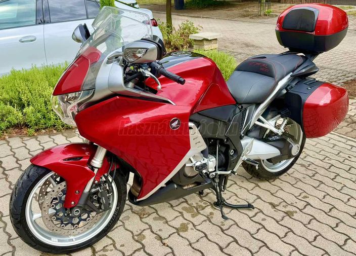HONDA VFR 1200 F