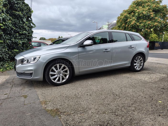 VOLVO V60 2.0 D [D4] Ocean Race