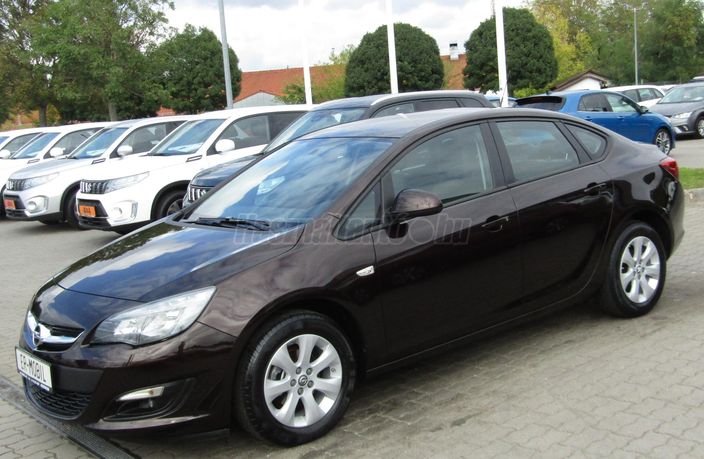 OPEL ASTRA J Sedan 1.6 Enjoy EURO6