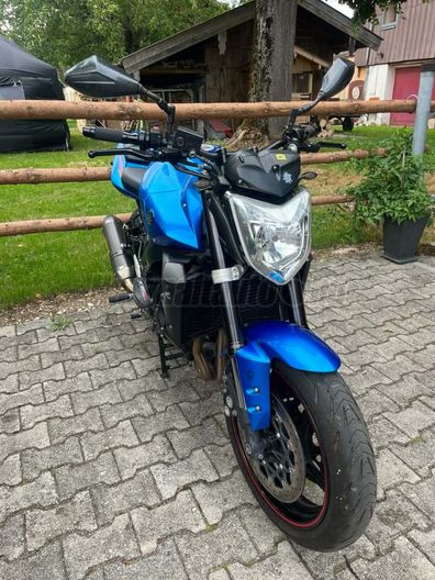 YAMAHA FZ1