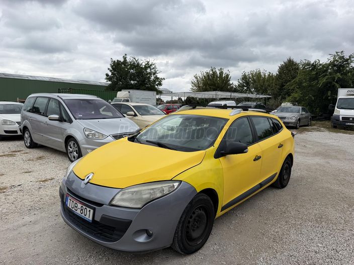 RENAULT MEGANE Grandtour 1.5 dCi Advantage