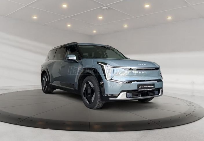 KIA EV9 99,8kWh Earth 4WD [7személy]