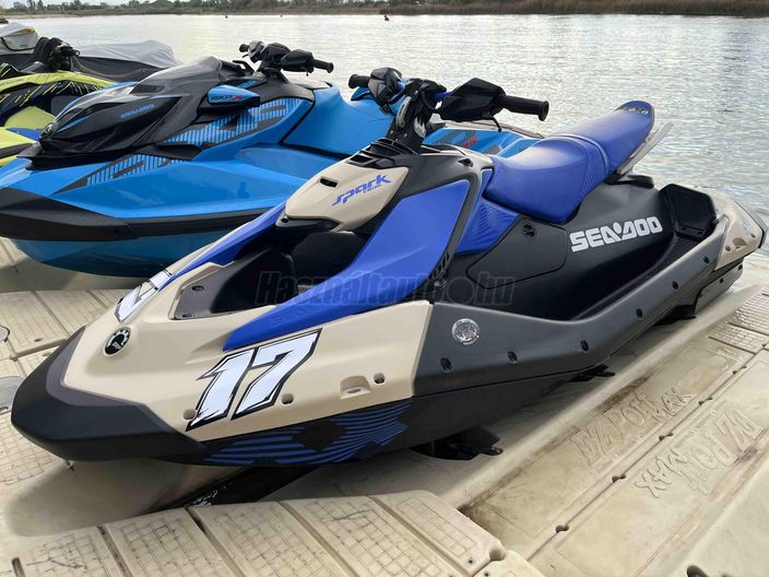 SEA-DOO Spark Trixx 3UP
