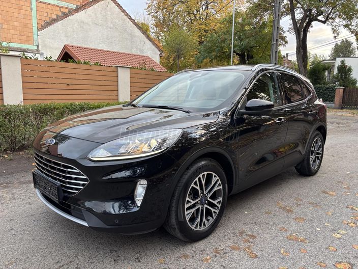 FORD KUGA 2.5 FHEV Titanium CVT