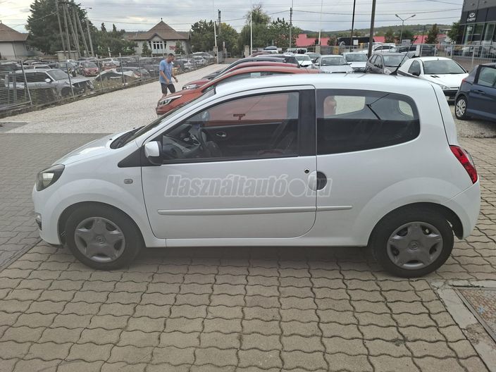 RENAULT TWINGO 1.2 16V Trend