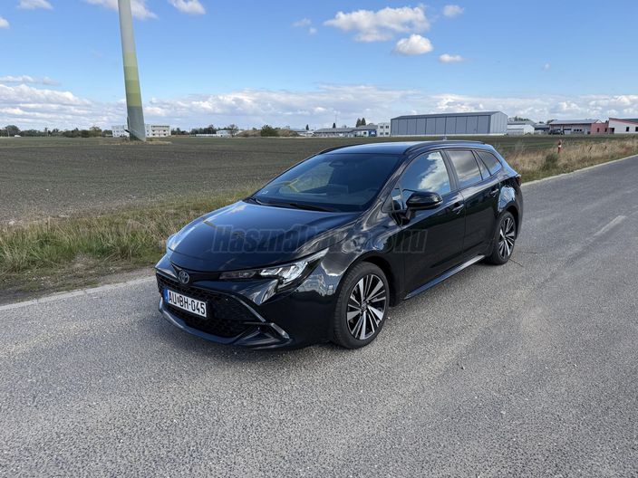 TOYOTA COROLLA 1.8 Hybrid Comfort Tech e-CVT