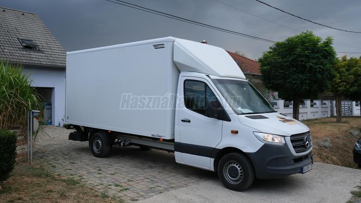 MERCEDES-BENZ SPRINTER 316 CDI 907.135.13