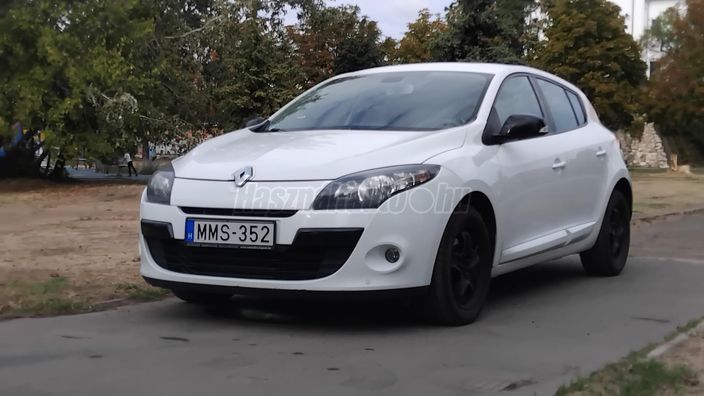 RENAULT MEGANE 1.5 dCi Dynamique