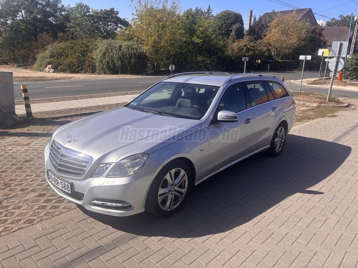 MERCEDES-BENZ E 220 CDI T BlueEFFICIENCY Avantgarde (Automata)