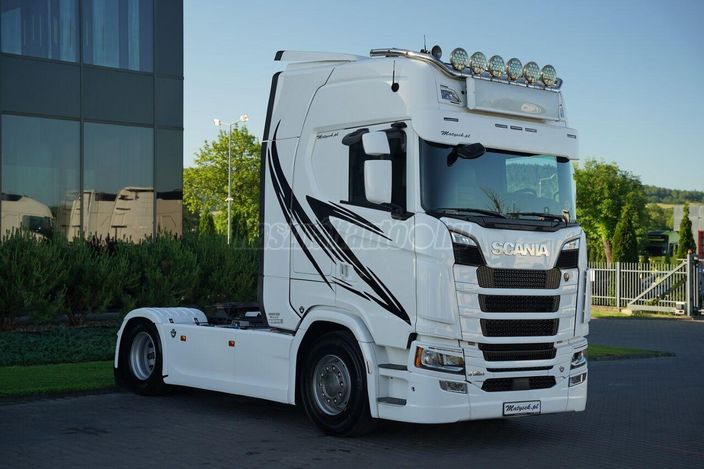 SCANIA S 580 / V8 / RETARDER /I-PARK COOL / FULL AIRMATIC / SKÓRY /