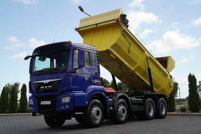 MAN TGS 35.460 / 8x4 / REAR TIPPER / HYDRAULIC FLAP / NAVI / AUTOMAT