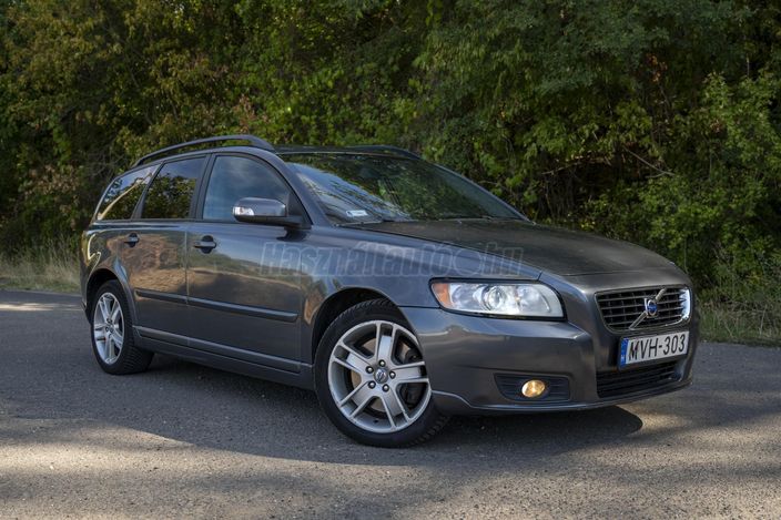 VOLVO V50 2.4 D [D5] (Automata)