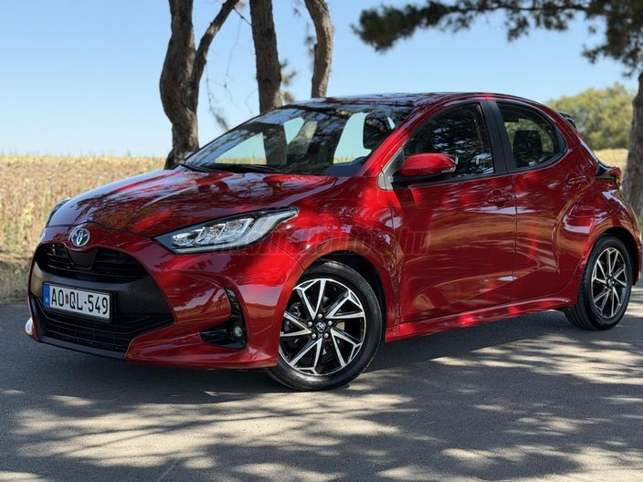 TOYOTA YARIS 1.5 Hybrid Executive e-CVT