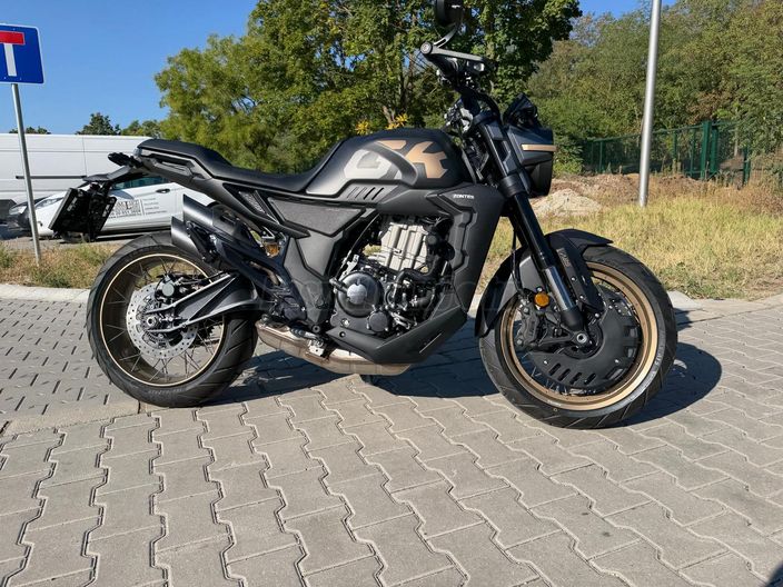 ZONTES GK350 BEMUTATÓ MOTOR 20KM FUTOTT AZONNAL VIHETŐ ÁFÁS