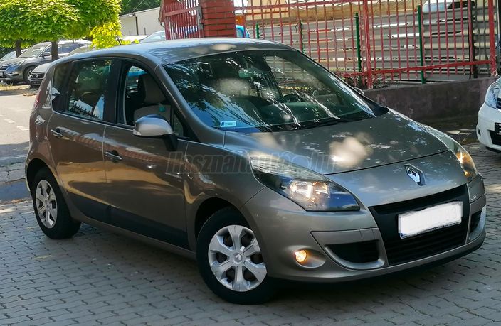 RENAULT SCENIC Scénic 1.6 16V Authentique