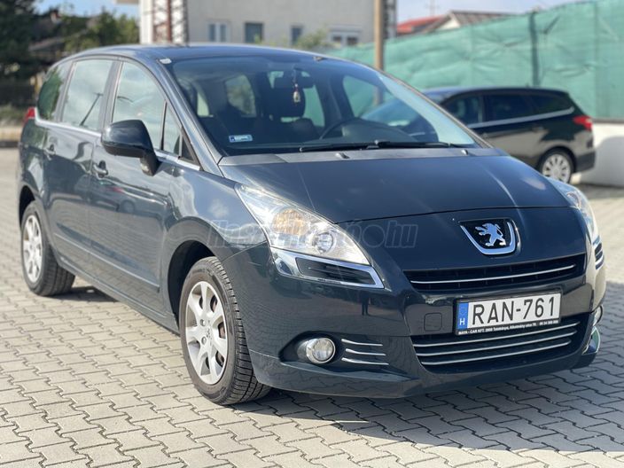 PEUGEOT 5008 1.6 VTi Active