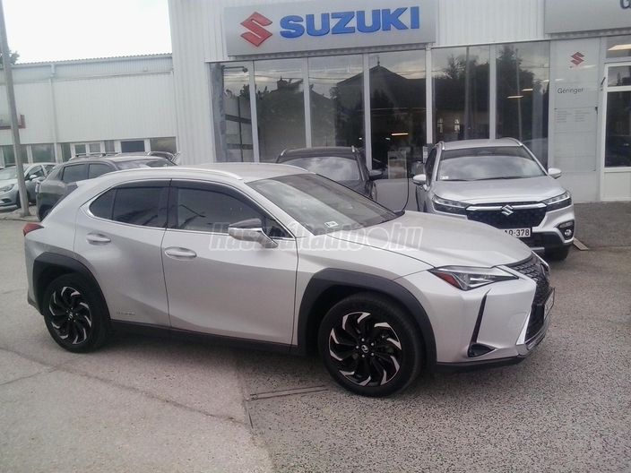 LEXUS UX 250h Elegance CVT