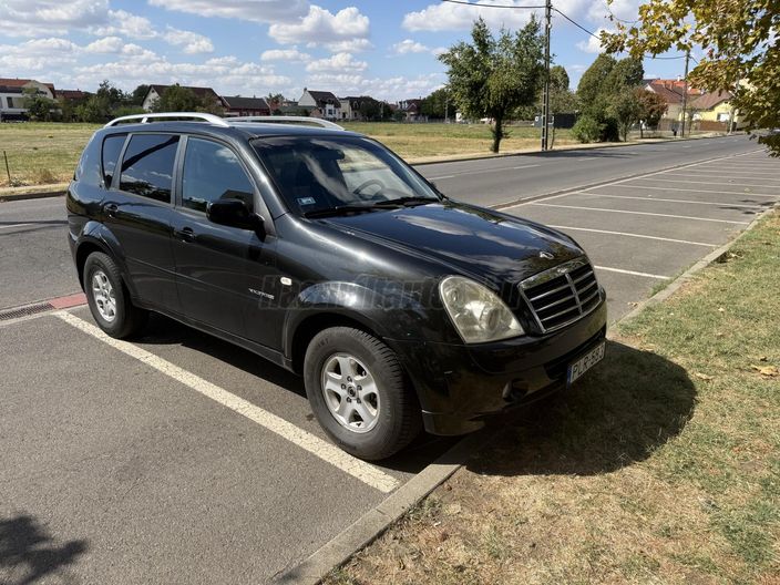 SSANGYONG REXTON 2.7 270 Xdi Premium 3