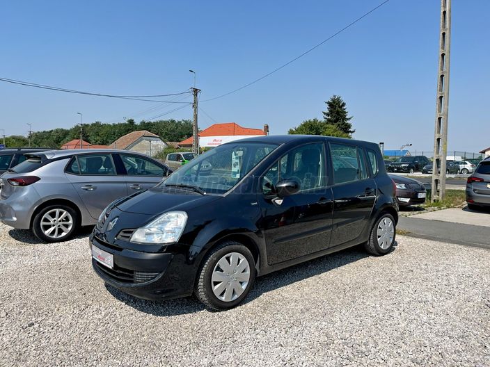 RENAULT GRAND MODUS 1.2 16V Night&Day