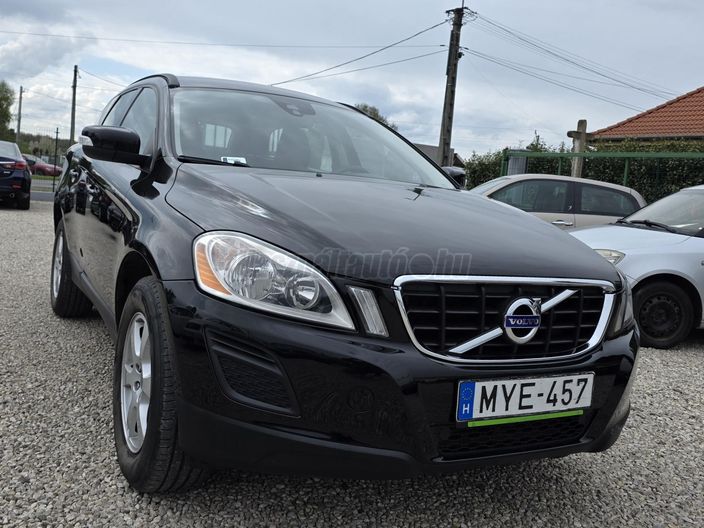 VOLVO XC60 2.0 D DRIVe Kinetic
