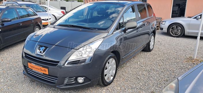 PEUGEOT 5008 1.6 HDi Allure