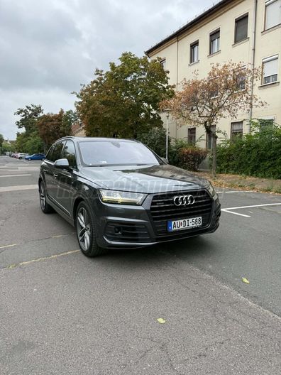 AUDI Q7 3.0 V6 TDI quattro Tiptronic ic [7 személy]