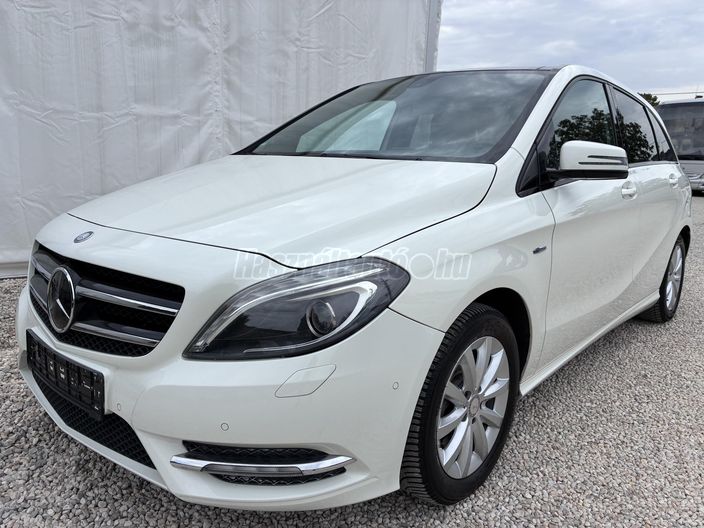 MERCEDES-BENZ B 200 Style