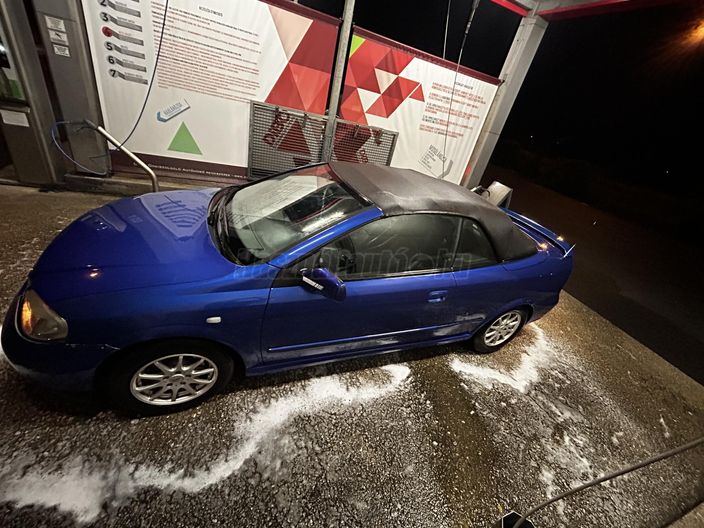 Eladó egy 2003-as Opel Astra G Cabrio 2.2 DTI Bertone kivitel, kézi sebességváltóval.