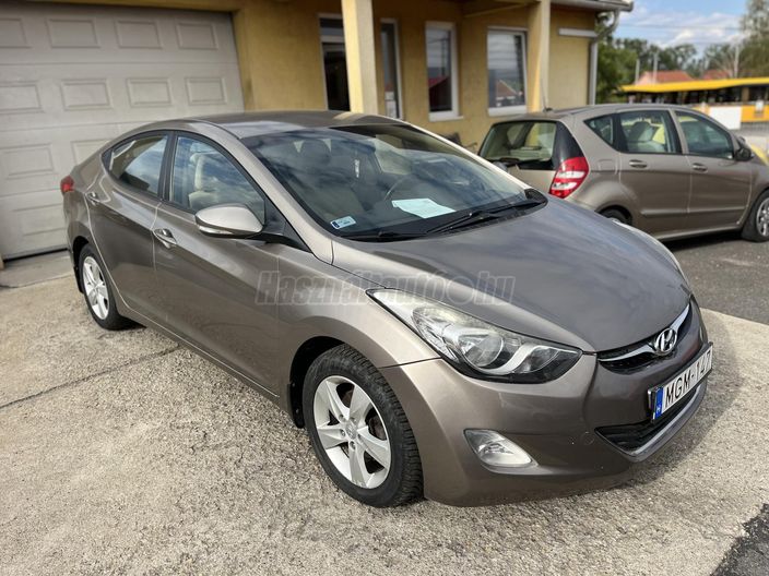 HYUNDAI ELANTRA 1.6i Comfort