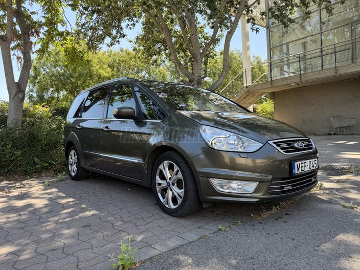 FORD GALAXY 2.0 TDCi Ghia Powershift [7 személy]