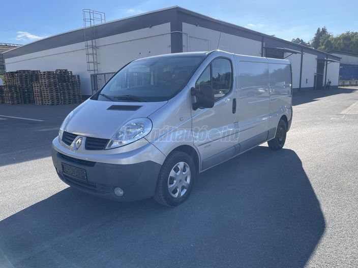 RENAULT TRAFIC 2.0 dCi L2H2P2