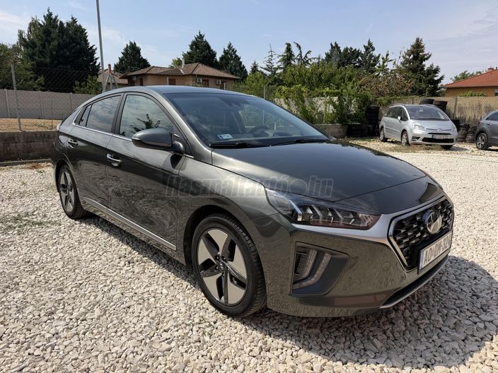 HYUNDAI IONIQ hybrid 1.6 GDi Premium DCT