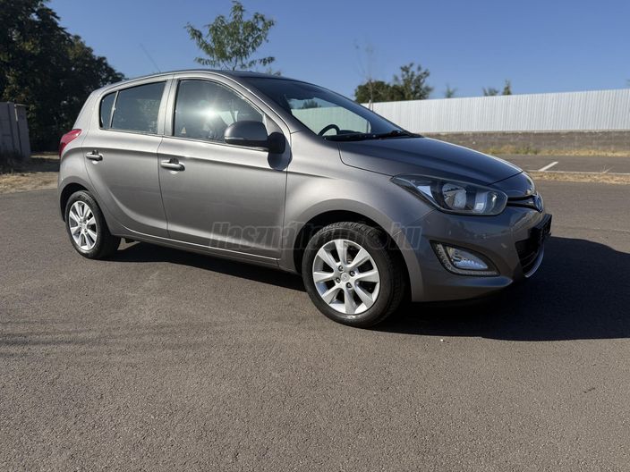 HYUNDAI I20 1.25 Life AC