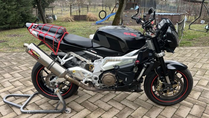 APRILIA TUONO 1000