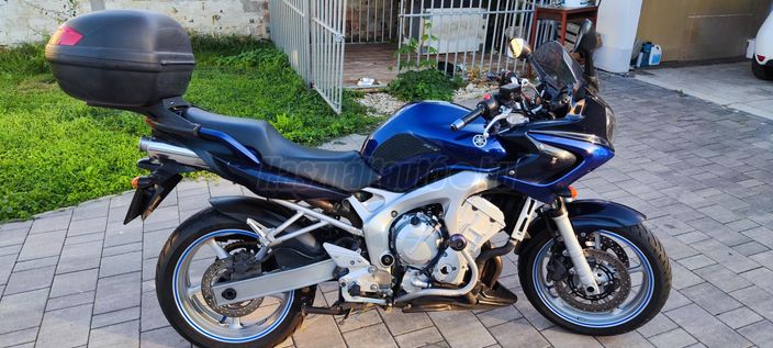 YAMAHA FZ6-S (FAZER)