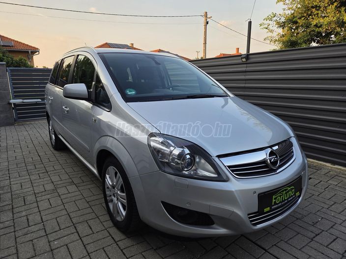OPEL ZAFIRA B 1.8 Cosmo