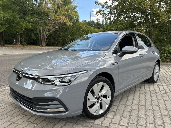 VOLKSWAGEN GOLF VIII 1.5 TSI Style