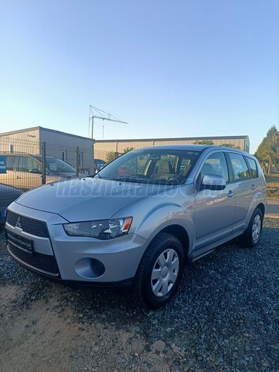 MITSUBISHI OUTLANDER 2.0 MIVEC Invite 2WD
