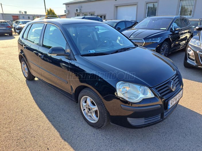 VOLKSWAGEN POLO IV 1.2 55 Trendline