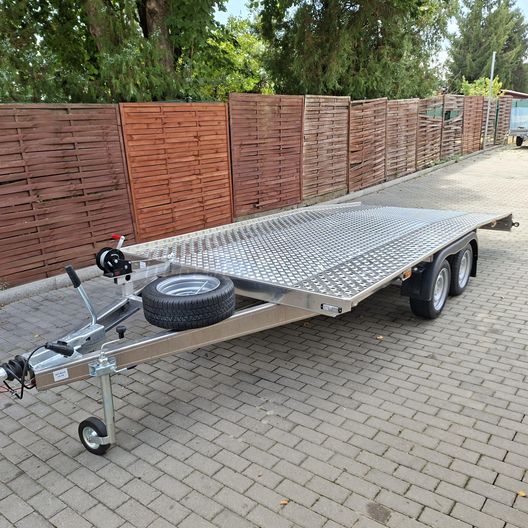 GALA 5x2.1m.2700kg.Extra könnyű.Burkolt közepű aluminium tréler!!