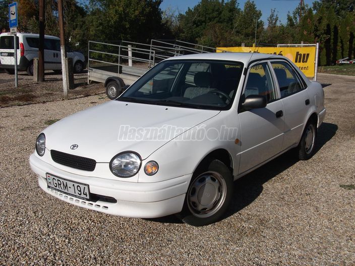 TOYOTA COROLLA Sedan 1.4 Linea Terra