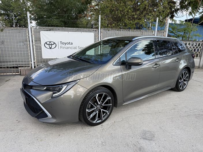 TOYOTA COROLLA Touring Sports 2.0 Hybrid Executive e-CVT