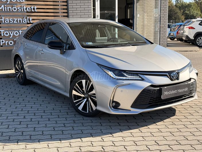 TOYOTA COROLLA Sedan 1.8 Hybrid Style e-CVT