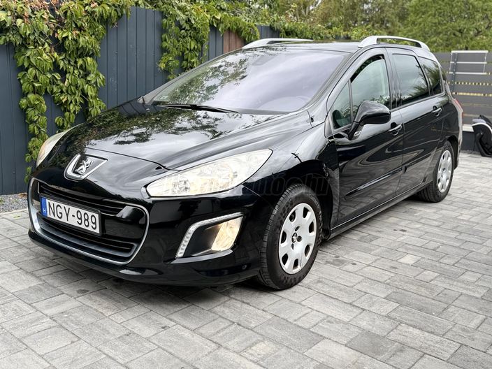 PEUGEOT 308 1.6 HDi Confort Pack